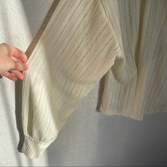 Zara Surplice Side Button Balloon Sleeve Blouse - Picture 4 of 6